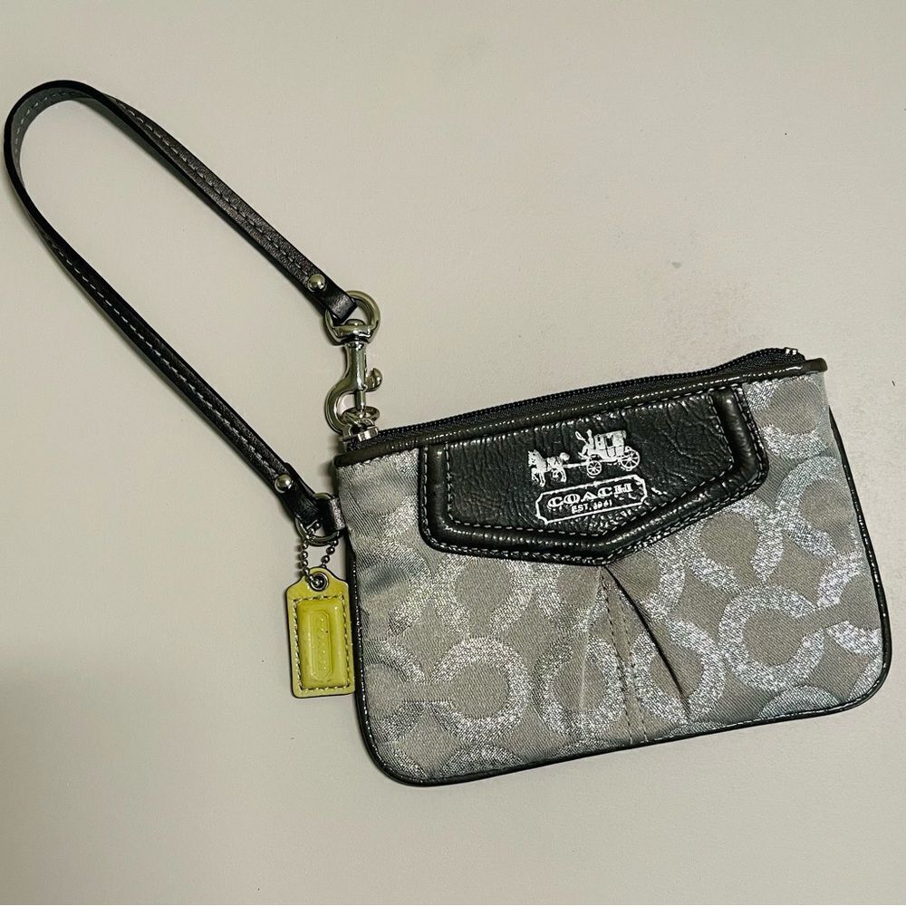 EUC.  Coach wristlet.